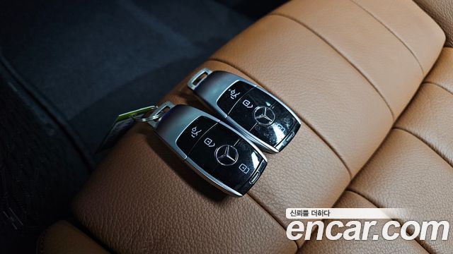 Mercedes-Benz E-Class E220d Coupe