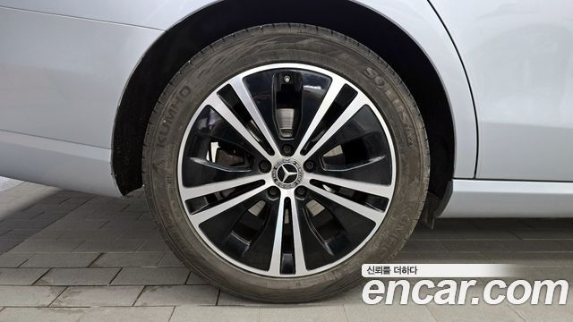 Mercedes-Benz E-Class E250 Avantgarde