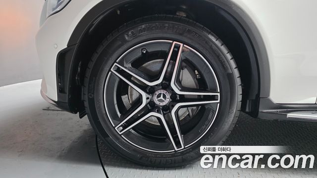 Mercedes-Benz GLC-Class GLC300 4MATIC