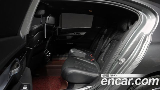 BMW 7-Series 730Ld xDrive M Sport