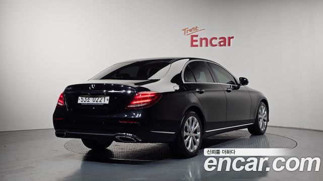 Mercedes-Benz E-Class E220d Exclusive