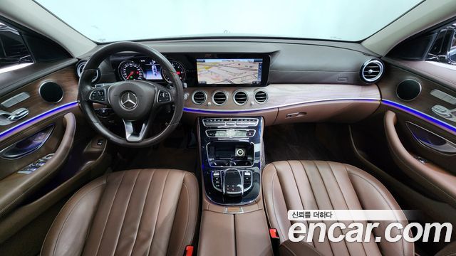Mercedes-Benz E-Class E220d Exclusive