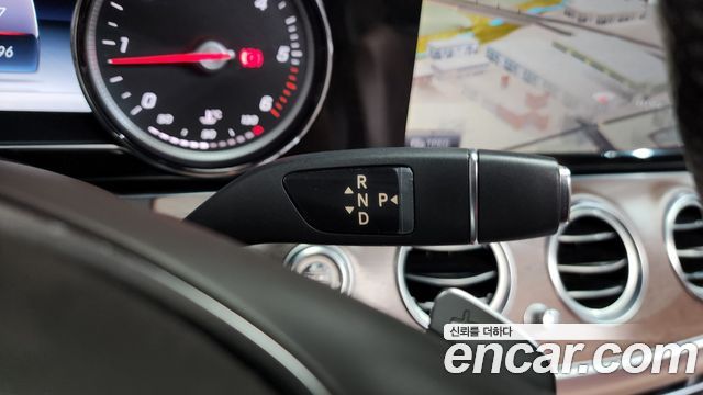 Mercedes-Benz E-Class E220d Exclusive