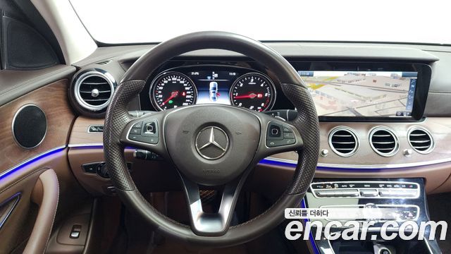 Mercedes-Benz E-Class E220d Exclusive