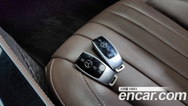 Mercedes-Benz E-Class E220d Exclusive
