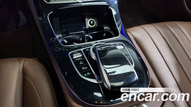 Mercedes-Benz E-Class E220d Exclusive