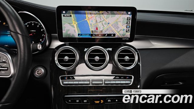 Mercedes-Benz GLC-Class GLC300 4MATIC