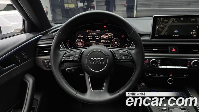 Audi A4 40 TFSI Premium