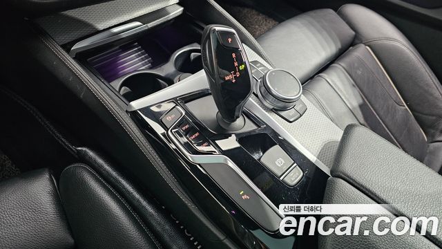 BMW 5-Series 520d M Sport package