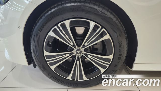 Mercedes-Benz E-Class E200 Avantgarde