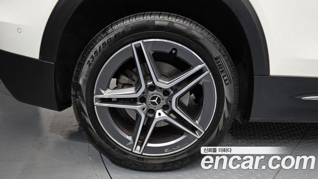 Mercedes-Benz GLB-Class GLB250 4MATIC