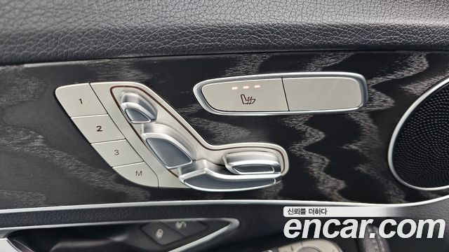 Mercedes-Benz C-Class C200 4MATIC AMG Line