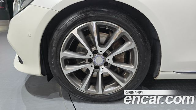 Mercedes-Benz E-Class E300 AV Intelligent Drive