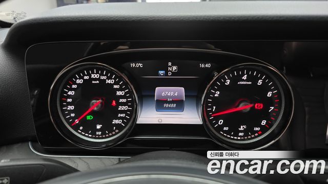 Mercedes-Benz E-Class E300 AV Intelligent Drive