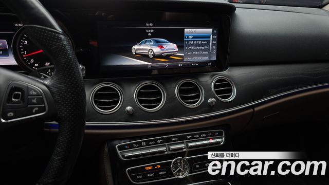 Mercedes-Benz E-Class E300 AV Intelligent Drive