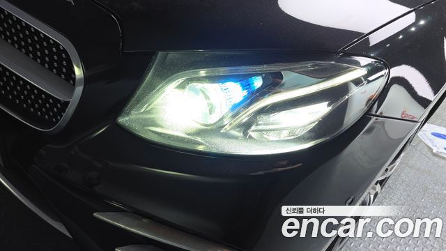 Mercedes-Benz E-Class E220d Coupe