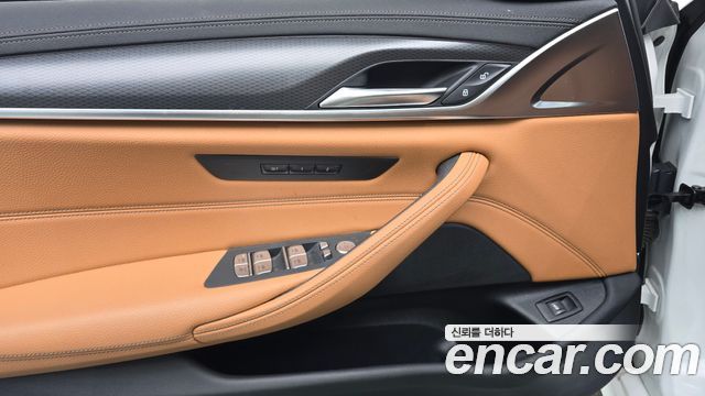 BMW 5-Series 520i M Sport