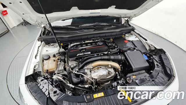 Mercedes-Benz GLB-Class AMG GLB35 4MATIC