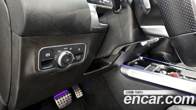 Mercedes-Benz GLB-Class AMG GLB35 4MATIC