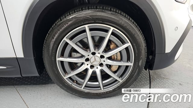 Mercedes-Benz GLB-Class AMG GLB35 4MATIC