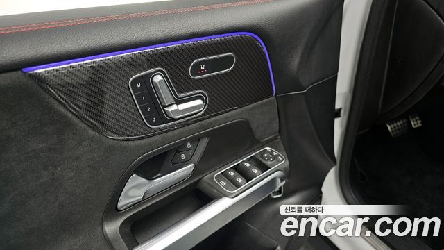 Mercedes-Benz GLB-Class AMG GLB35 4MATIC