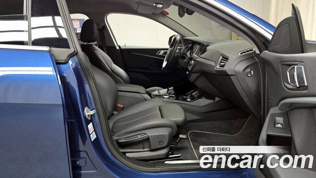BMW 2-Series 220i Sport