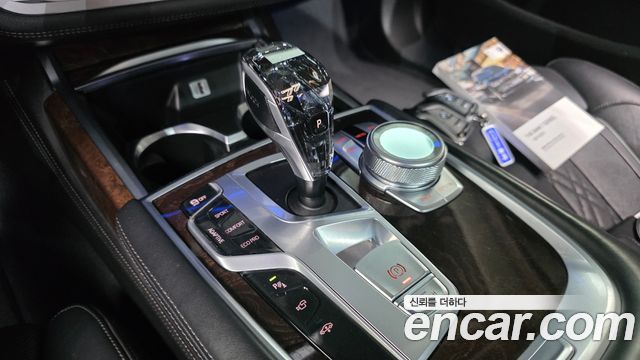 BMW 7-Series 740Li xDrive
