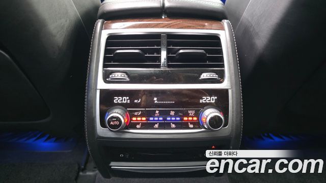 BMW 7-Series 740Li xDrive