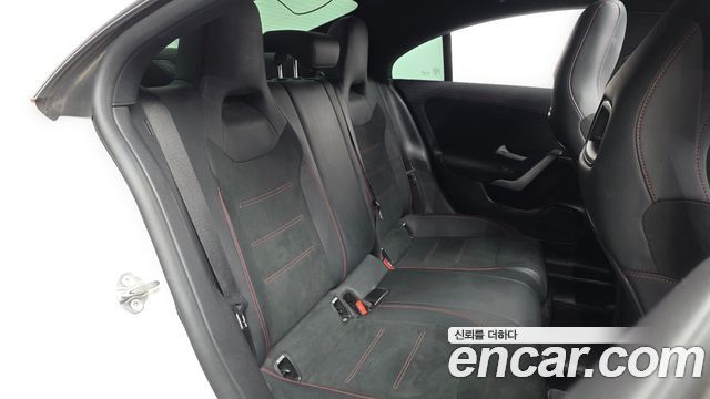 Mercedes-Benz CLA-Class CLA250 4MATIC