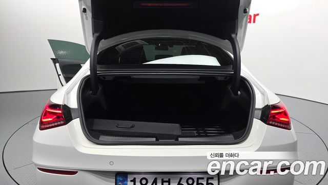Mercedes-Benz CLA-Class CLA250 4MATIC