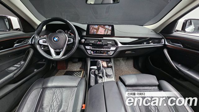 BMW 5-Series 530i xDrive Luxury Plus