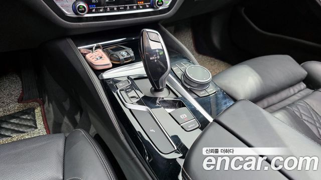 BMW 5-Series 530i xDrive Luxury Plus