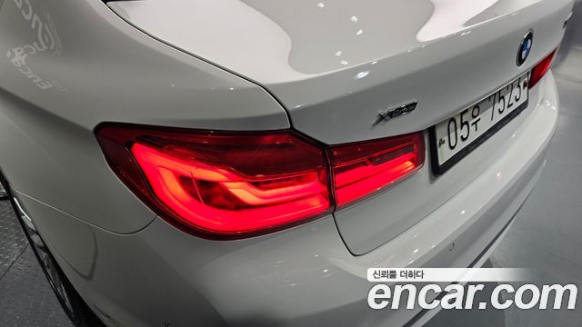 BMW 5-Series 530i xDrive Luxury Plus