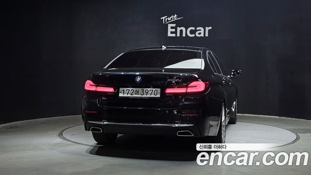 BMW 5-Series 523d Luxury