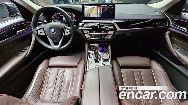BMW 5-Series 523d Luxury