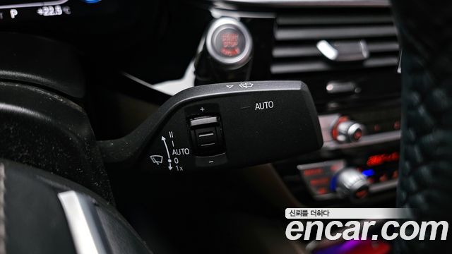 BMW 5-Series 523d Luxury