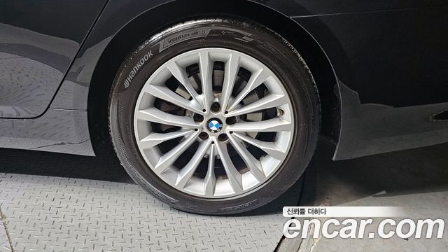 BMW 5-Series 523d Luxury