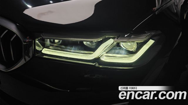 BMW 5-Series 523d Luxury