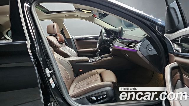 BMW 5-Series 523d Luxury