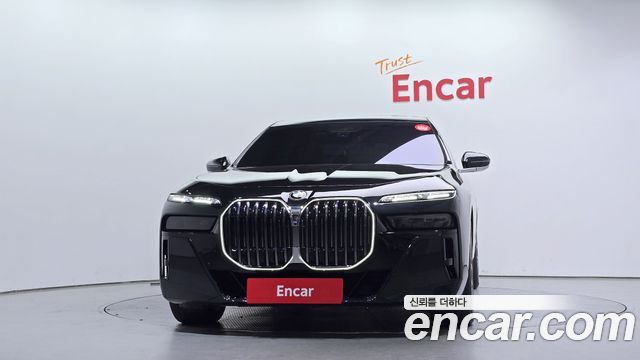 BMW 7-Series 740i xDrive M Sport