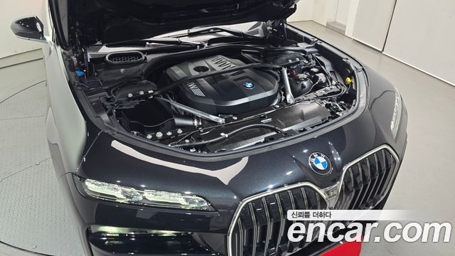 BMW 7-Series 740i xDrive M Sport