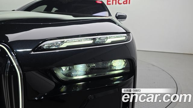 BMW 7-Series 740i xDrive M Sport