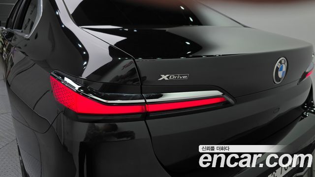 BMW 7-Series 740i xDrive M Sport