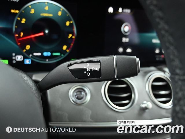 Mercedes-Benz E-Class E350 4MATIC AMG Line