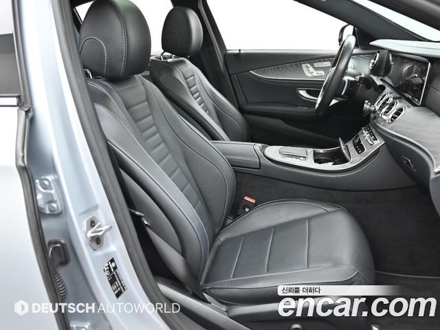Mercedes-Benz E-Class E350 4MATIC AMG Line