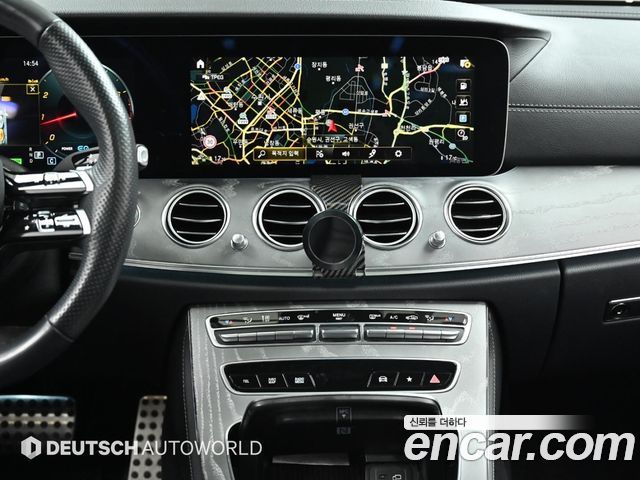 Mercedes-Benz E-Class E350 4MATIC AMG Line