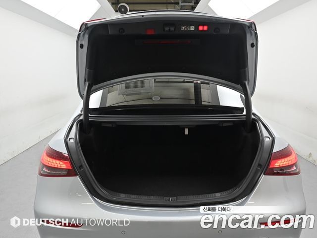 Mercedes-Benz E-Class E350 4MATIC AMG Line