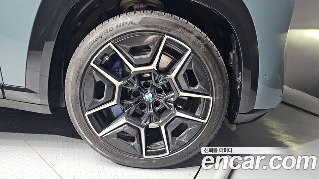 BMW XM 4.4