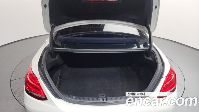 Mercedes-Benz C-Class C200 Avantgarde