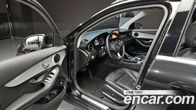 Mercedes-Benz GLC-Class GLC220 d 4MATIC